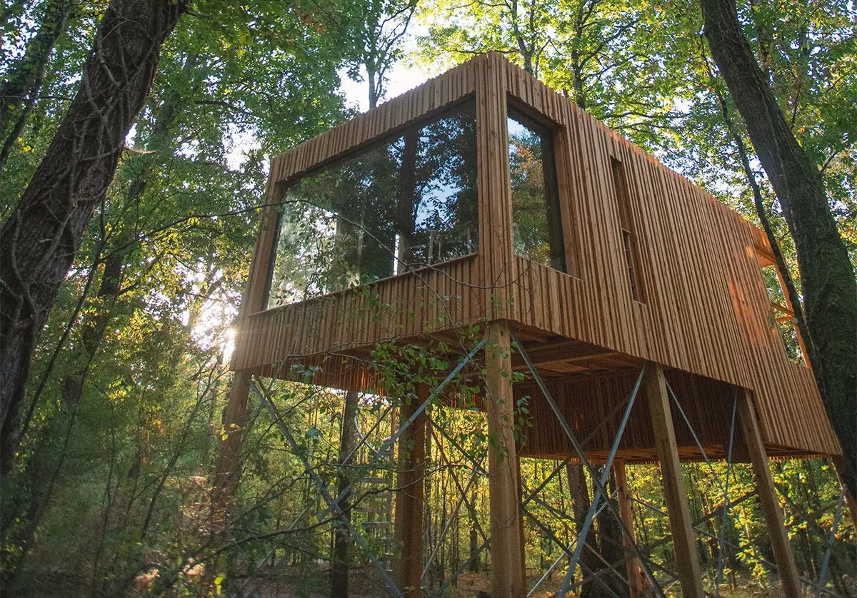 Treehouse a Loire Valley Lodges egyik szállása.