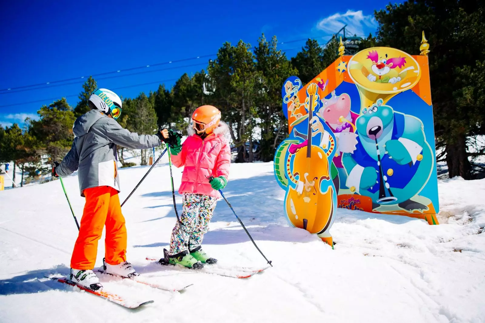 A Grandvalira ci sono sei circuiti per bambini in cui i bambini possono imparare divertendosi.