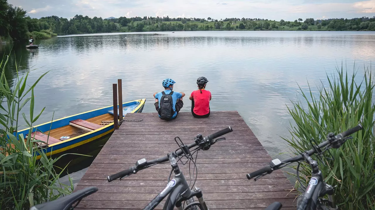 The route with which you will discover Slovenia on foot, by train or by bike