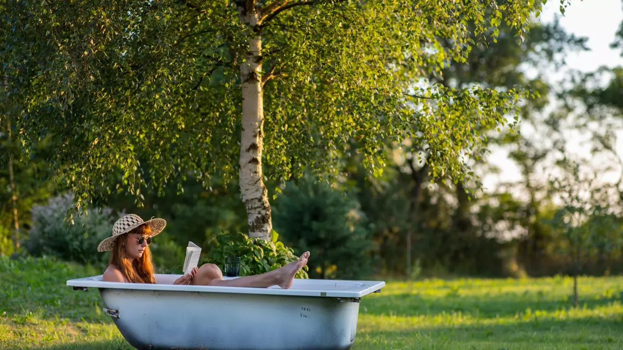 Hoje é dia de Naked Gardening, você está dentro?