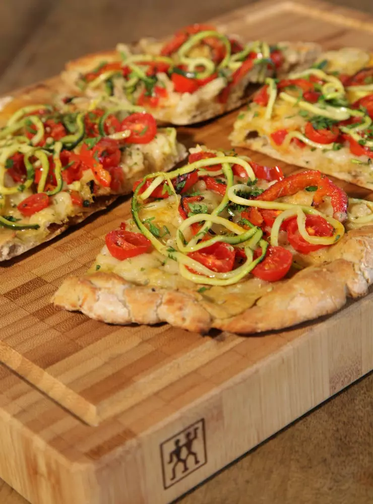 Πίτσα από το βιβλίο Veggie Pizzas από τον εκδοτικό οίκο Beta.