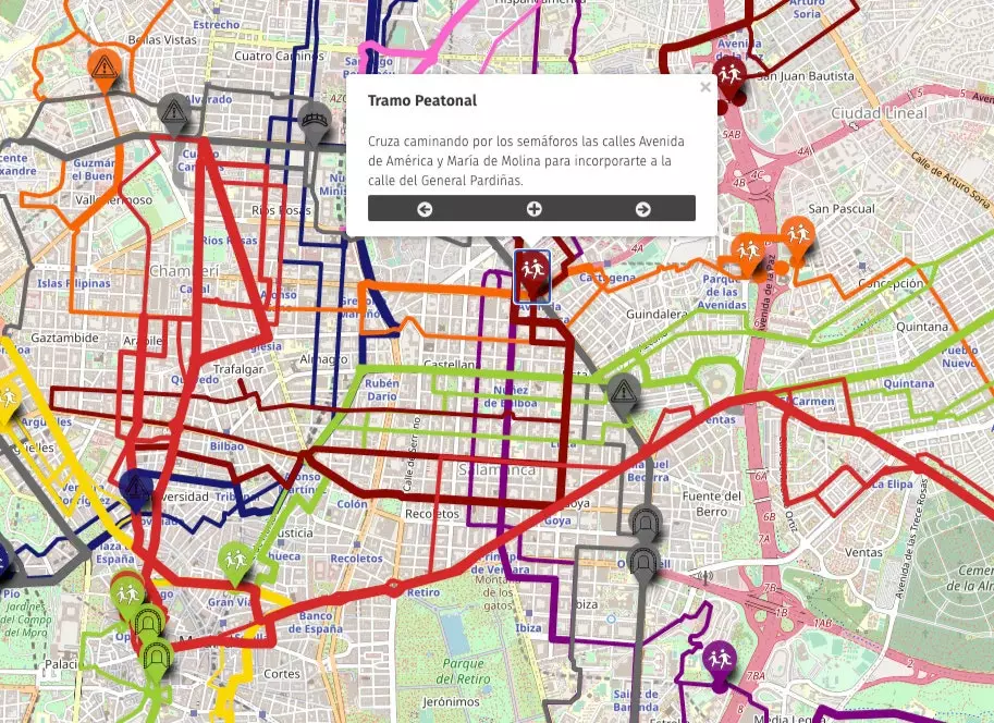 Žemėlapio, kuriame metro linijos pakeičiamos dviračių maršrutais, vaizdas