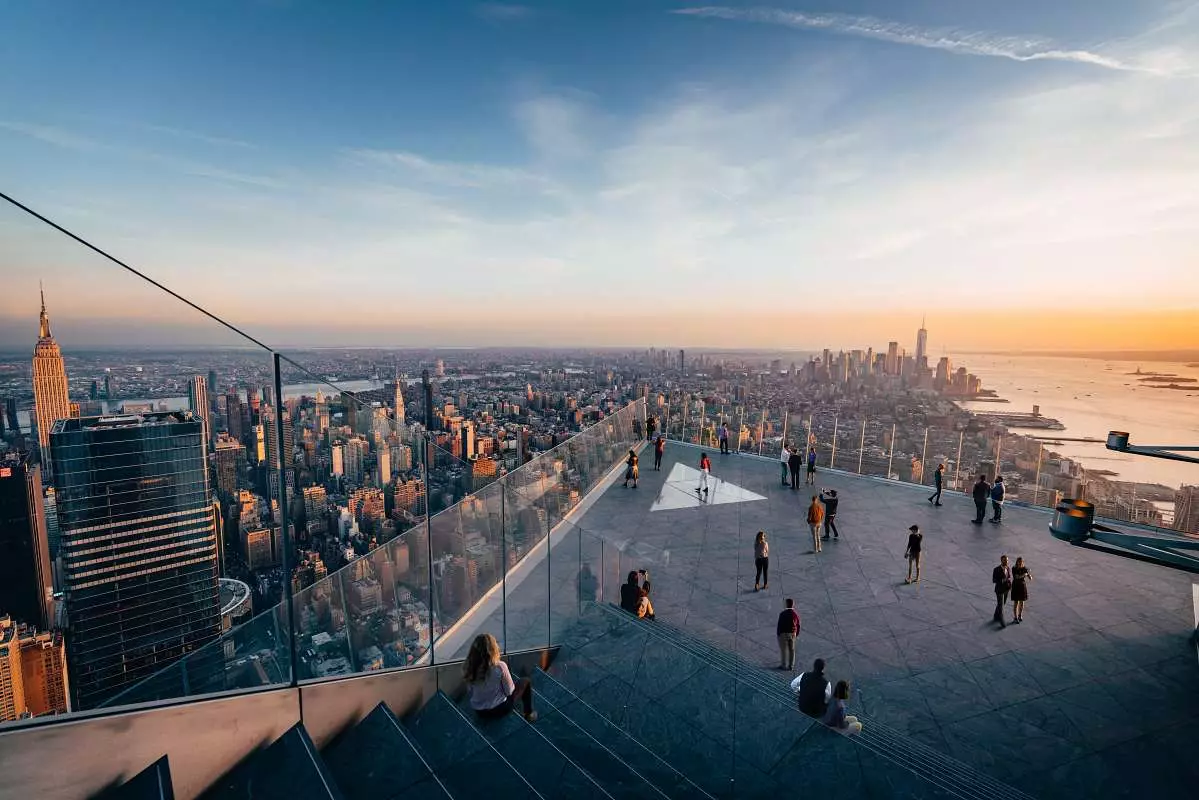 Okrajový pohled na budovu Hudson Yards v New Yorku.