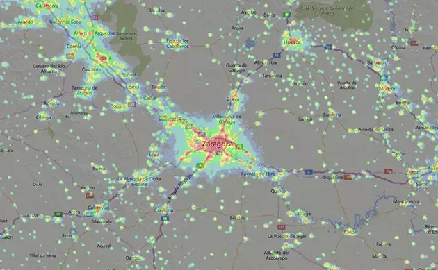 Zaragoza na lightpollutionmap.info