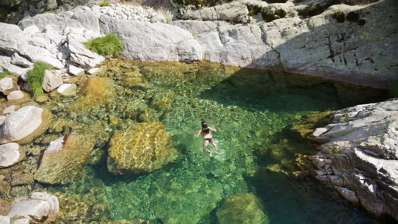 Najboljši bazeni v Gredosu za kopanje (največ dve uri iz Madrida)