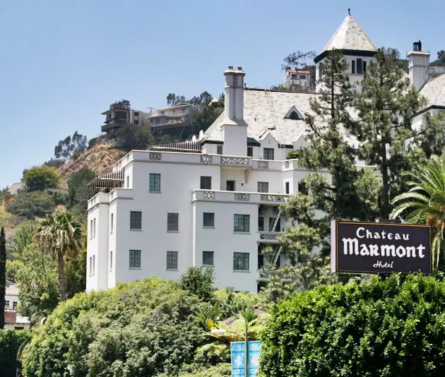 Що відбувається в Chateau Marmont, ти залишаєшся в Chateau