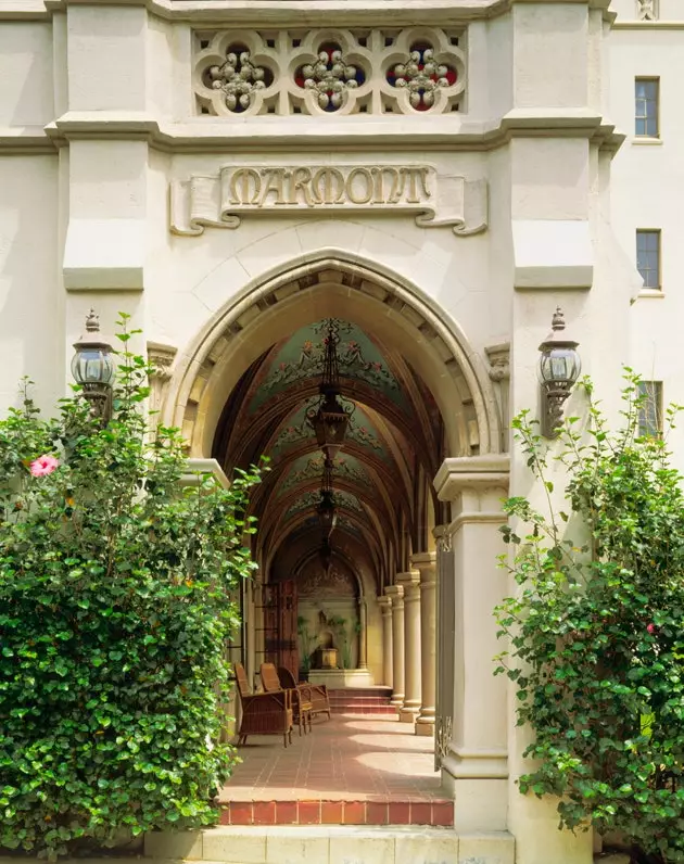 L'ingresso al cortile del castello Marmont