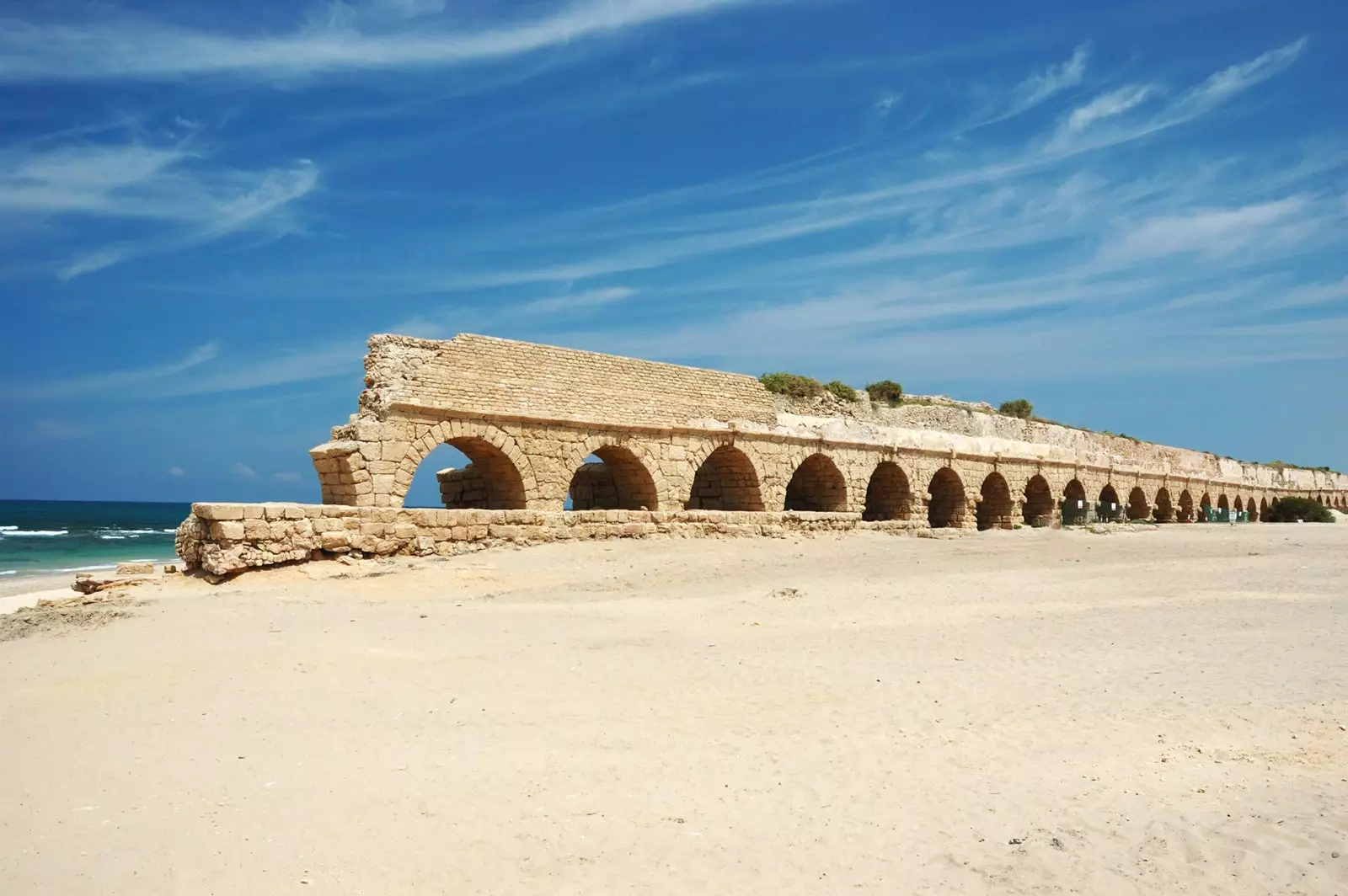 D'Plage vu Caesarea iwwerrascht mat Oflagerungen aus dem Réimesche Räich