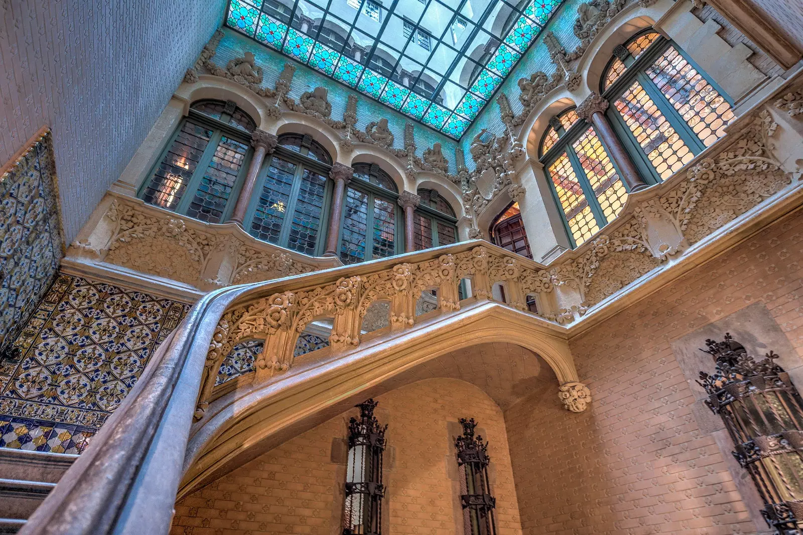 Interior Palau Baró de Quadras Barcelona