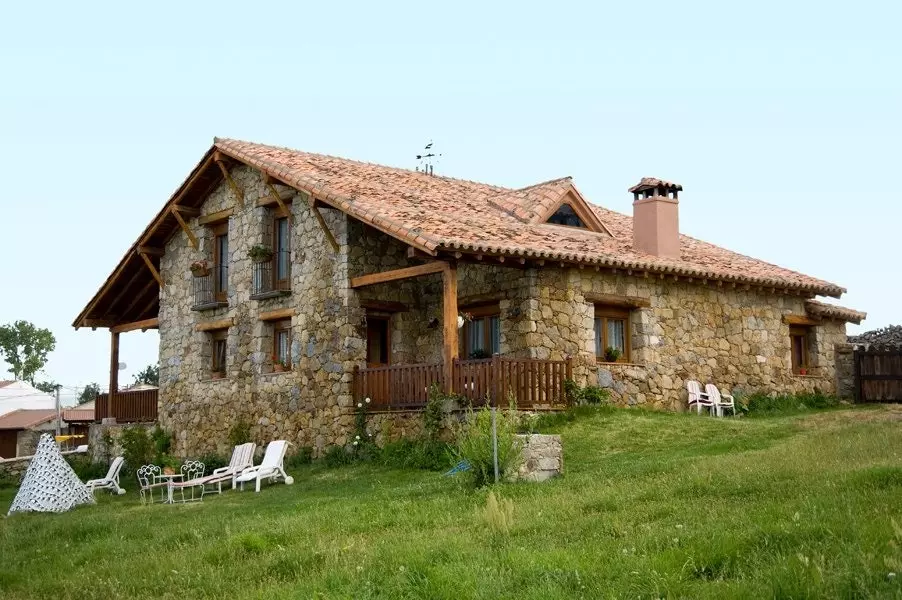 Altozano evi