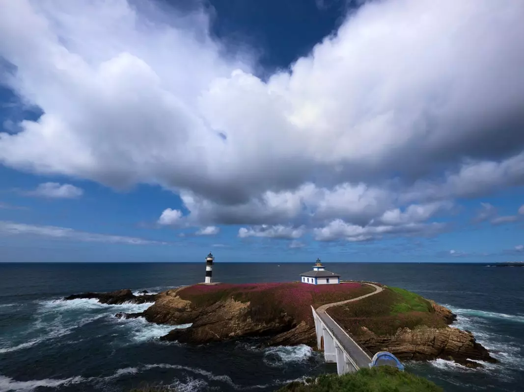 O primeiro hotel na Espanha abre em um farol