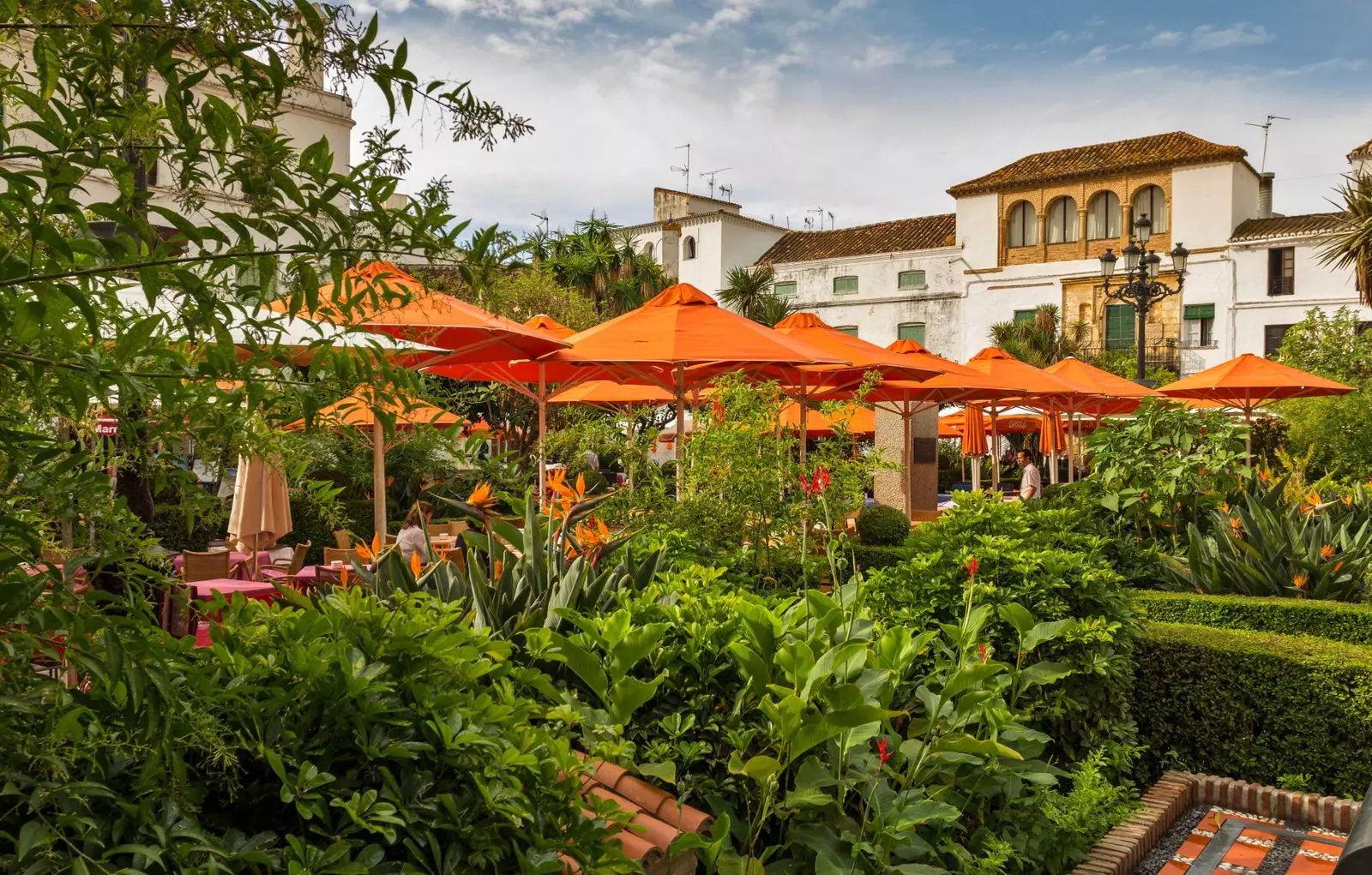 Plaza de los Naranjos im historischen Zentrum von Marbella.