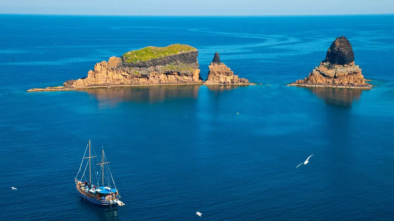 Vjaġġ bit-triq permezz tas-sbuħija moħbija tal-Costa del Azahar