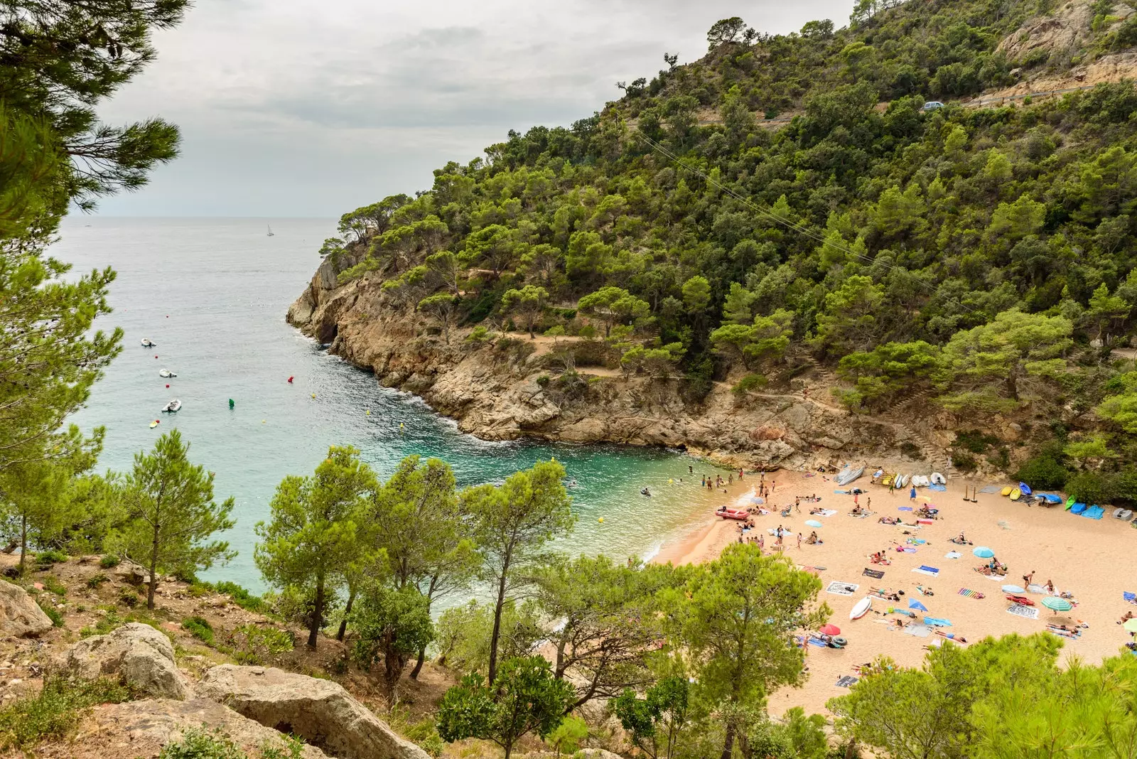 Cala Pola aan de Costa Brava.