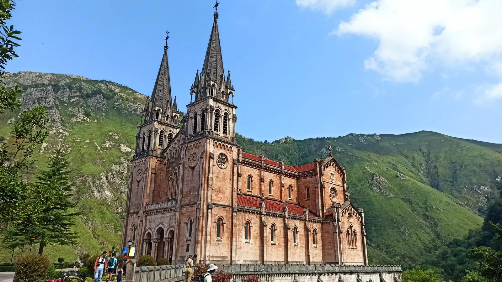 Basilique Notre-Dame de Covadonga.