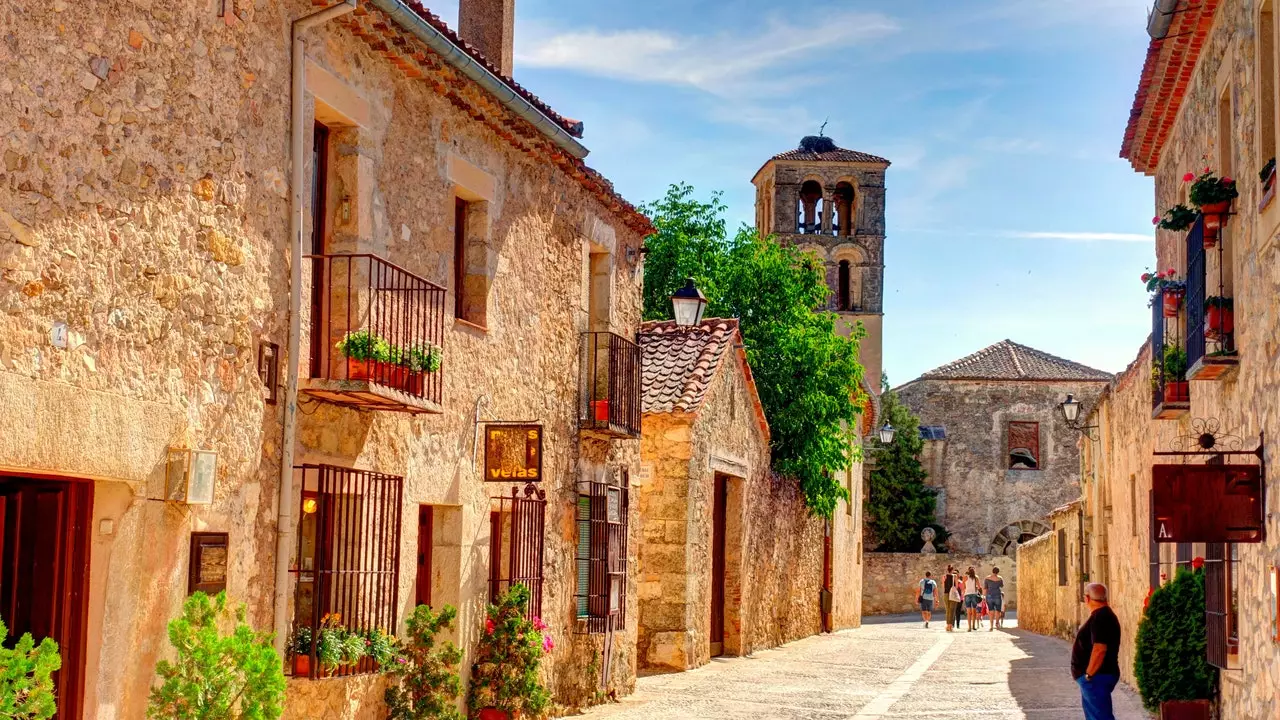 Pedraza: a getaway to the medieval jewel of Segovia