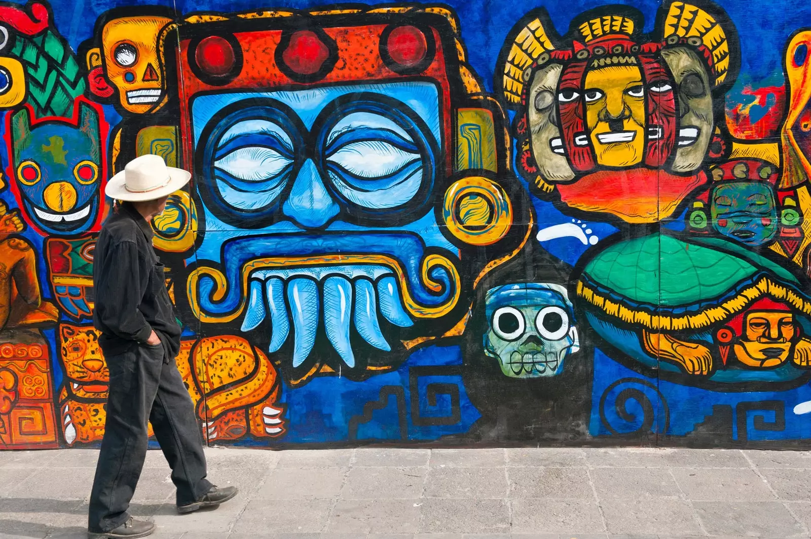 Un murale colorato nel centro di Città del Messico