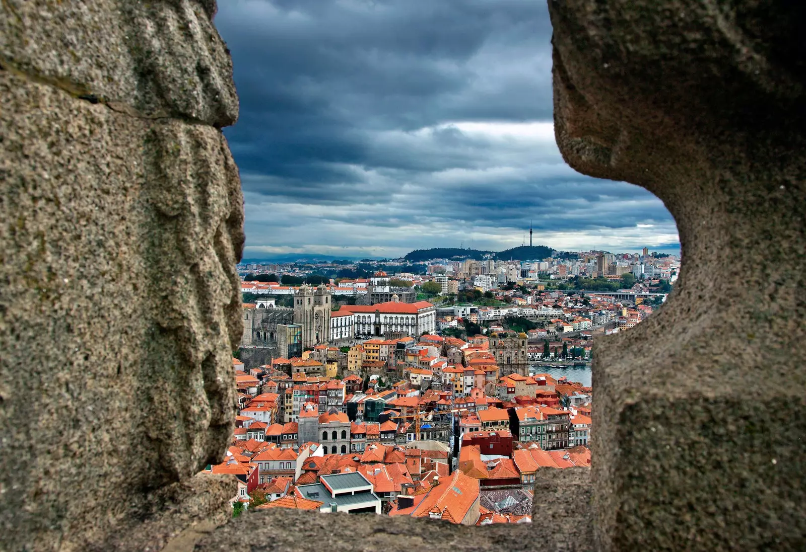 Pemandangan Porto dari Torre dos Clerigos.