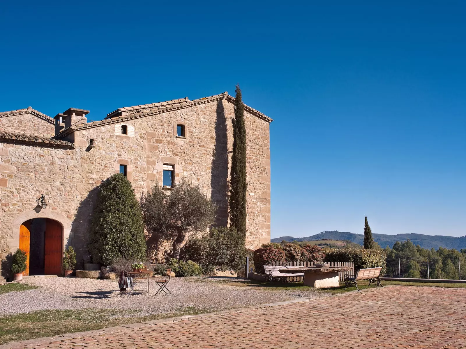 La Garriga de Castelladral et landsted med udsigt over Montserrat.