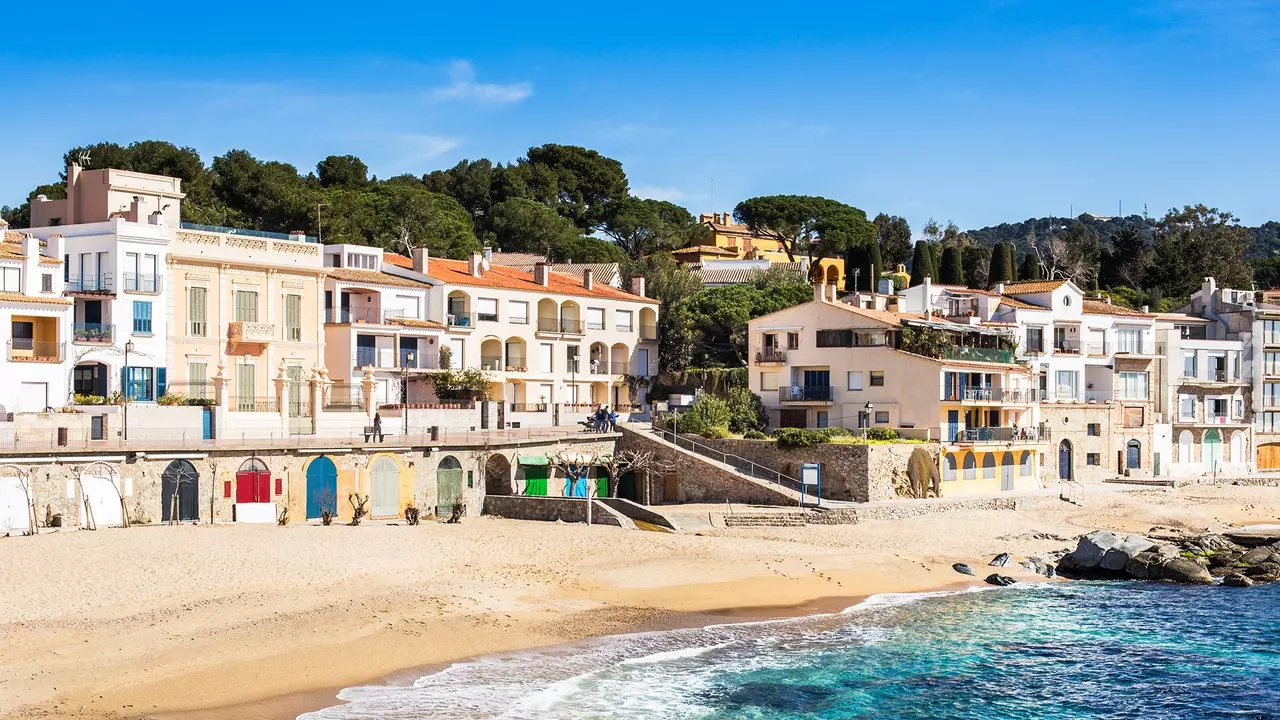 Calella de Palafrugell: 코스타 브라바에서 여름이 시작됩니다.