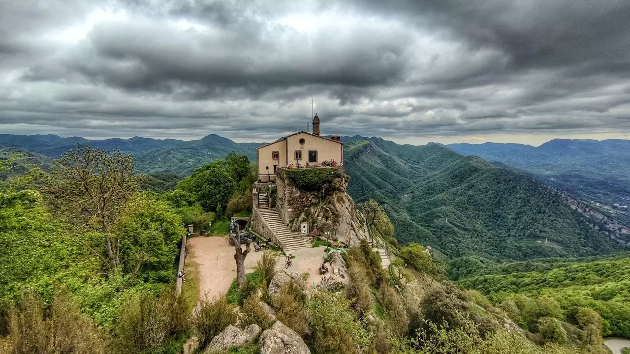 Kebun buah terbaik di Catalonia