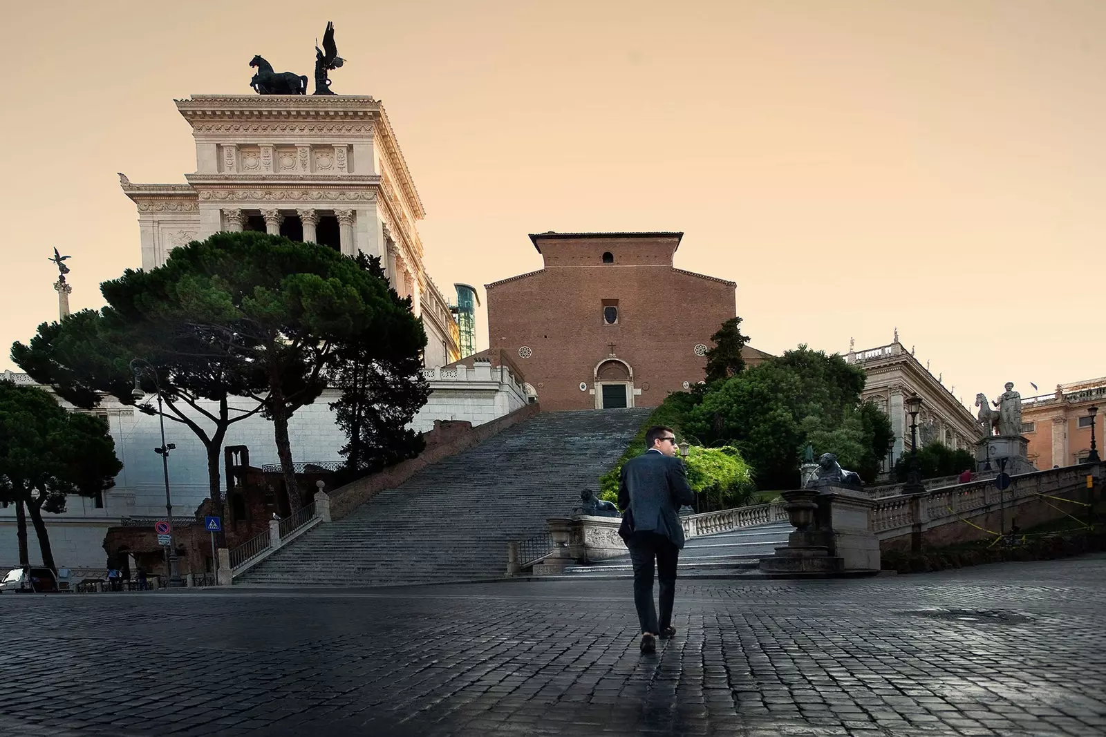 Ngazi za basilica ya Santa Maria huko Aracoeli