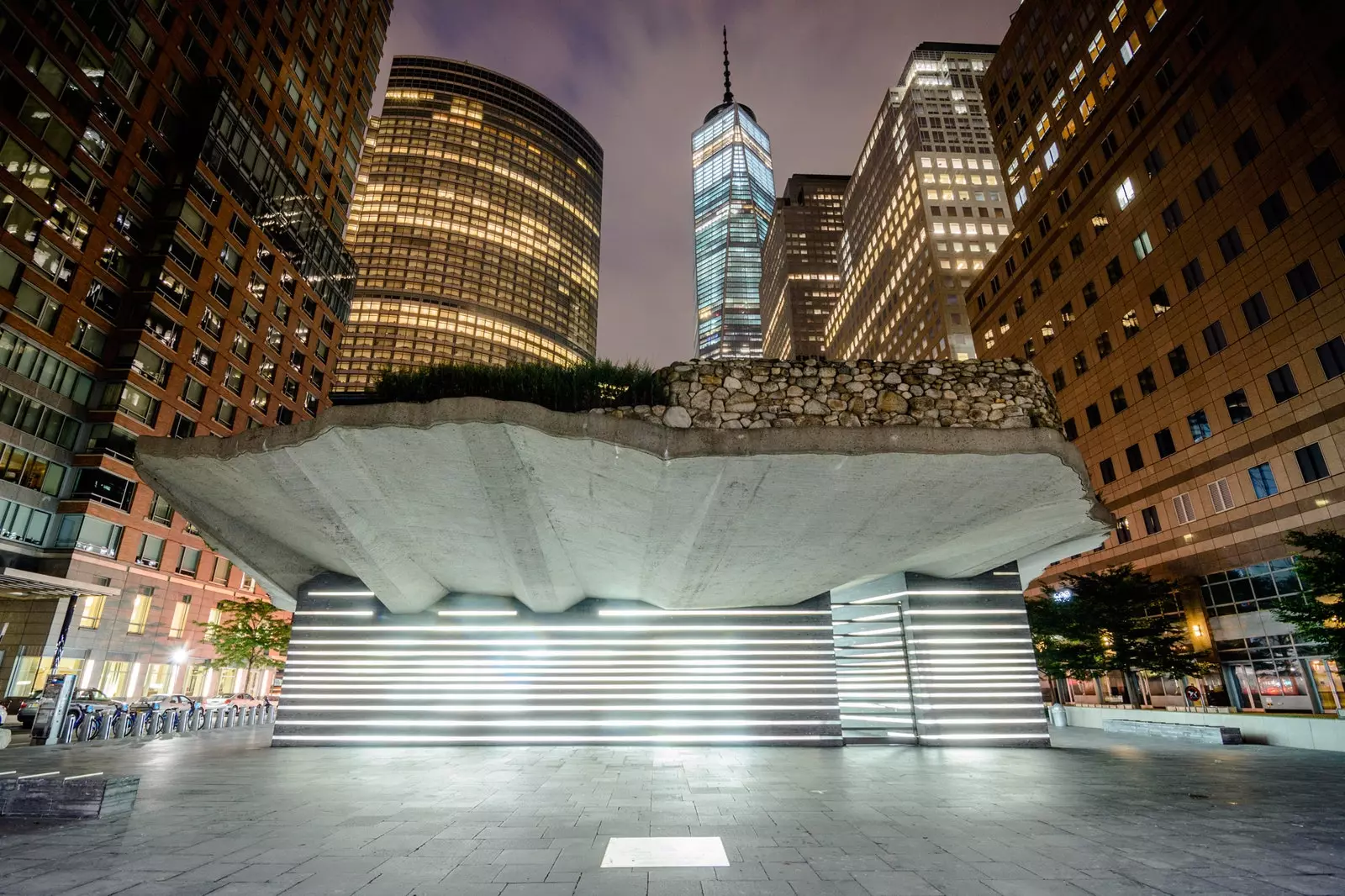 Het Irish Hunger-monument bevindt zich in het financiële district