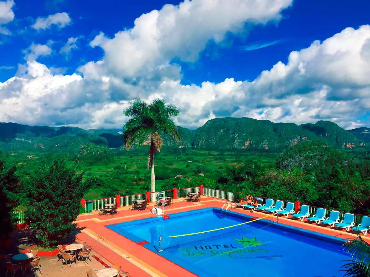 Bazén Hotel Los Jazmines Viñales Kuba