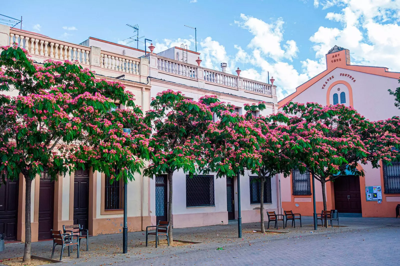 Ateneu Unió di Colonia Güell