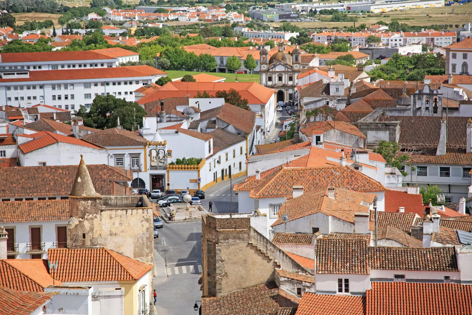 Évora