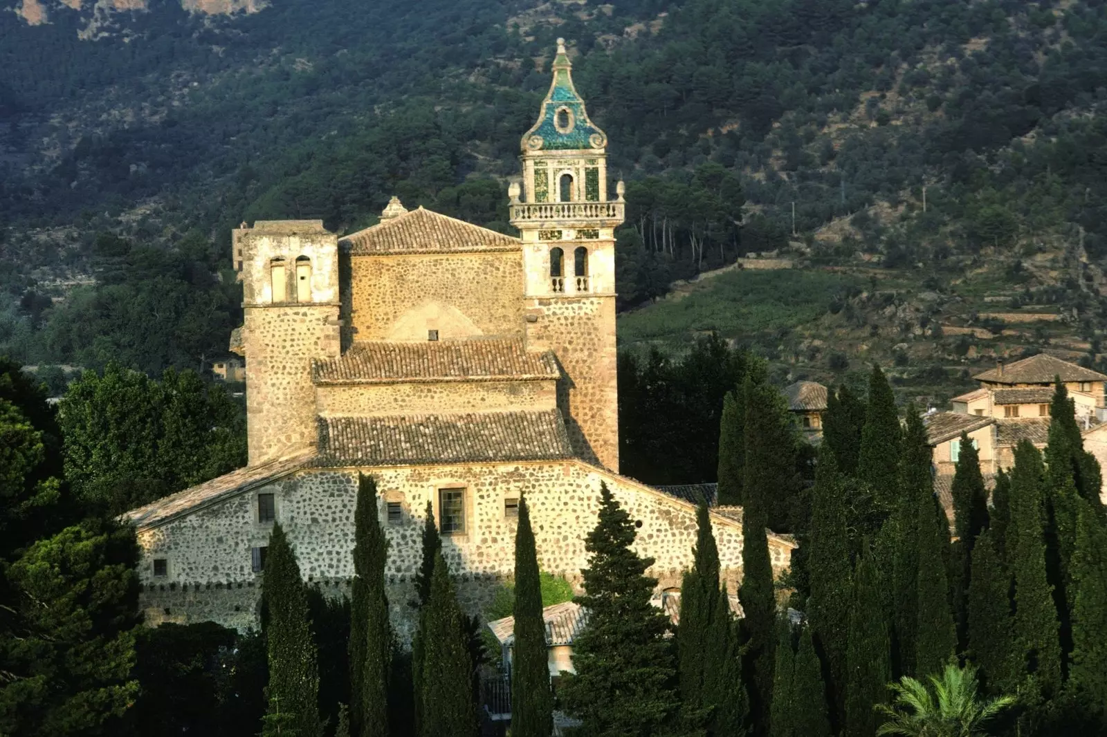 Dom czarterowy w Valldemossa