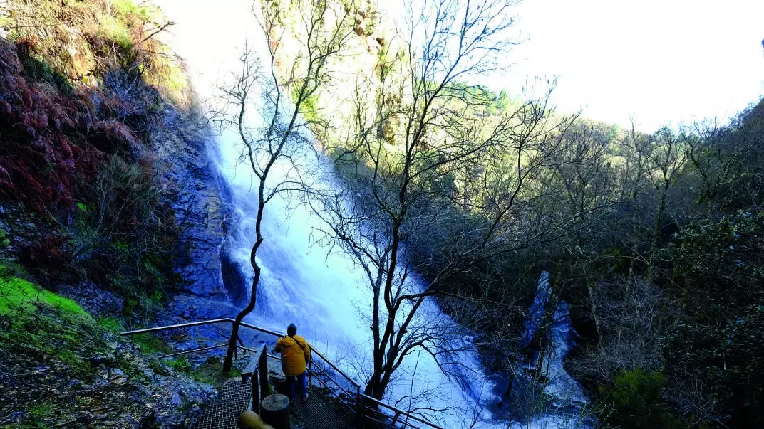 7 rotot bil-kaskati fil-Galicia biex igawdu n-natura