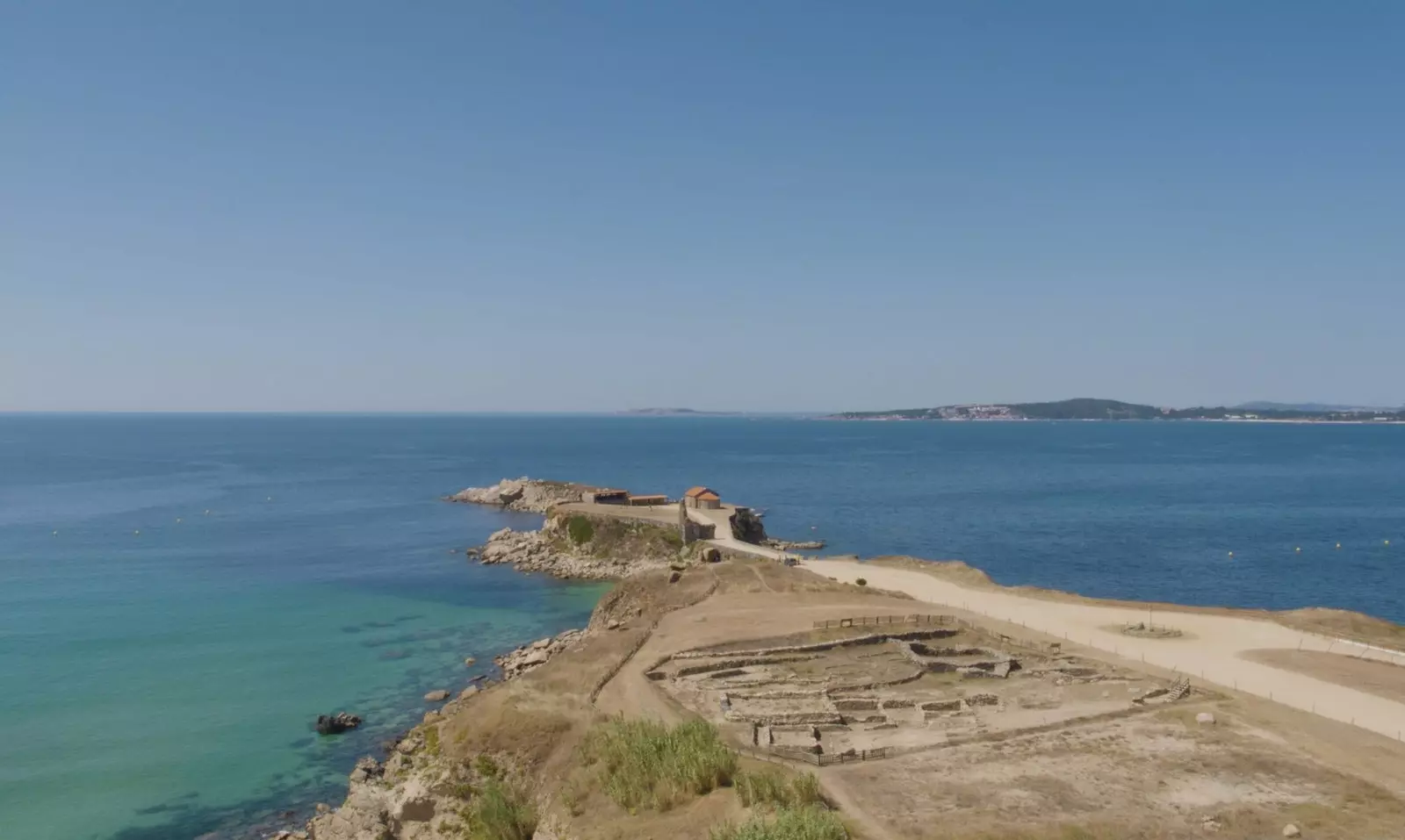 A Lanzada Rías Baixas-da nekropol və ermitaj.