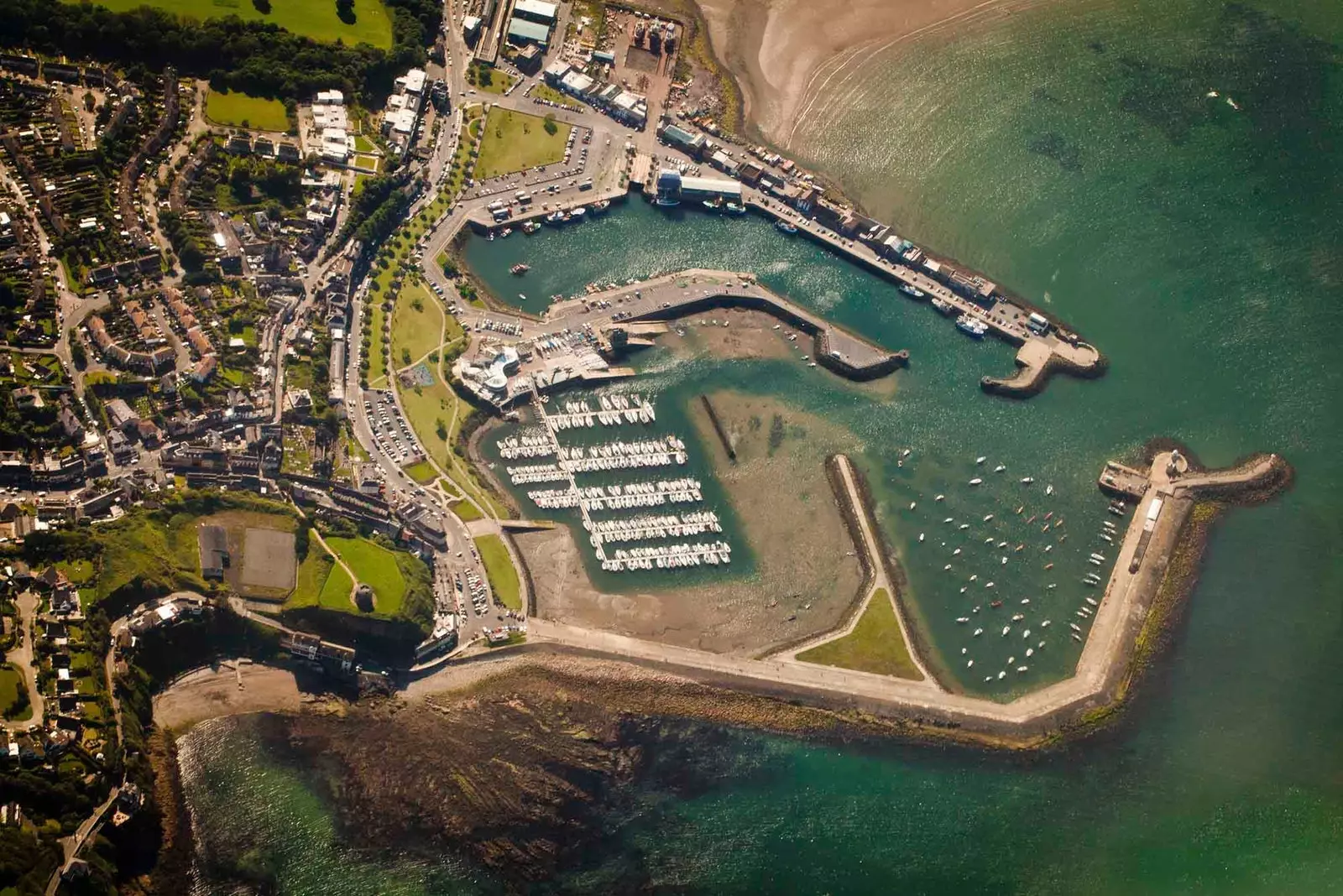 howth harbor od zgoraj