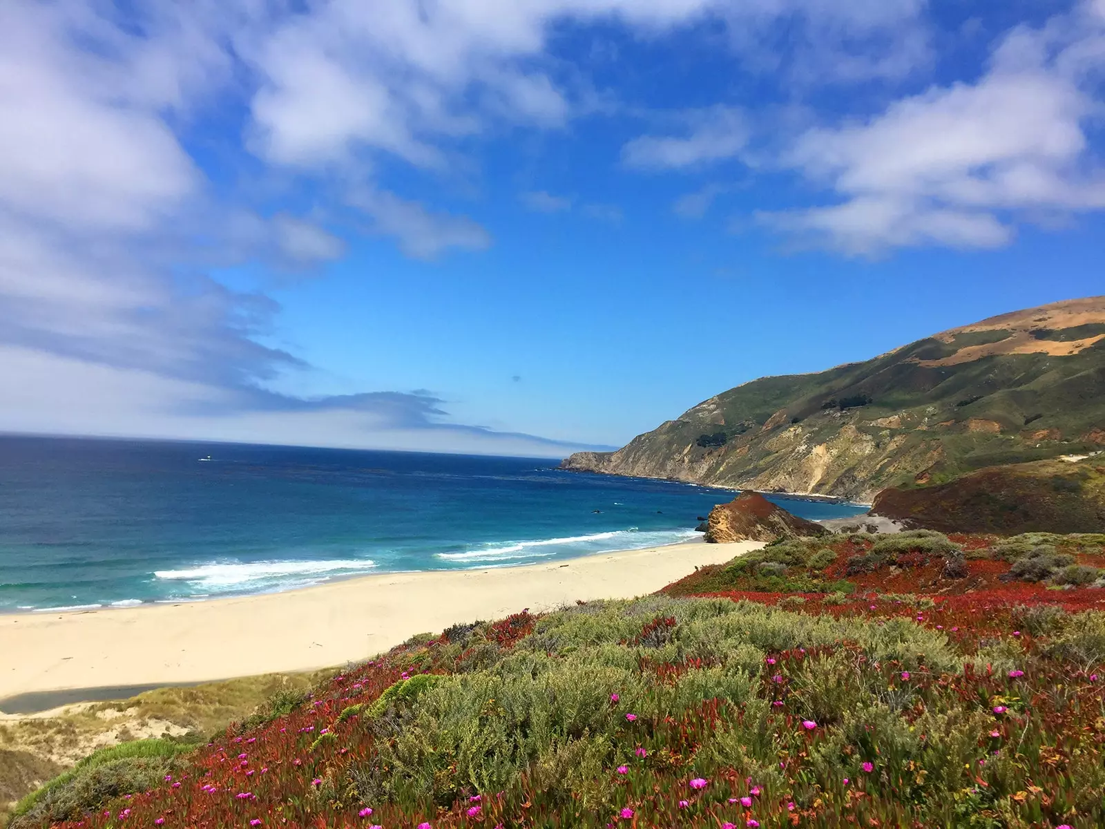 La grandeur de l'imposant Big Sur dans sa forme la plus pure.