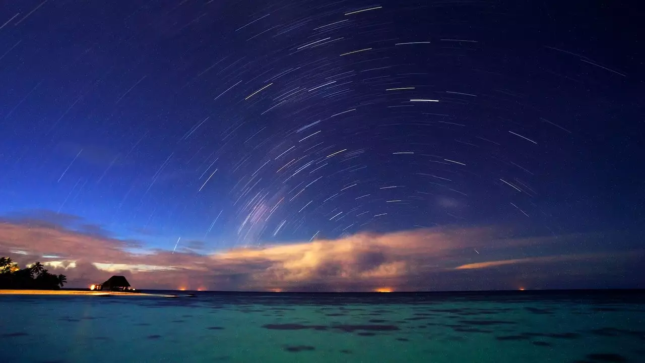 5 imej indah langit malam di Maldives bulan ini