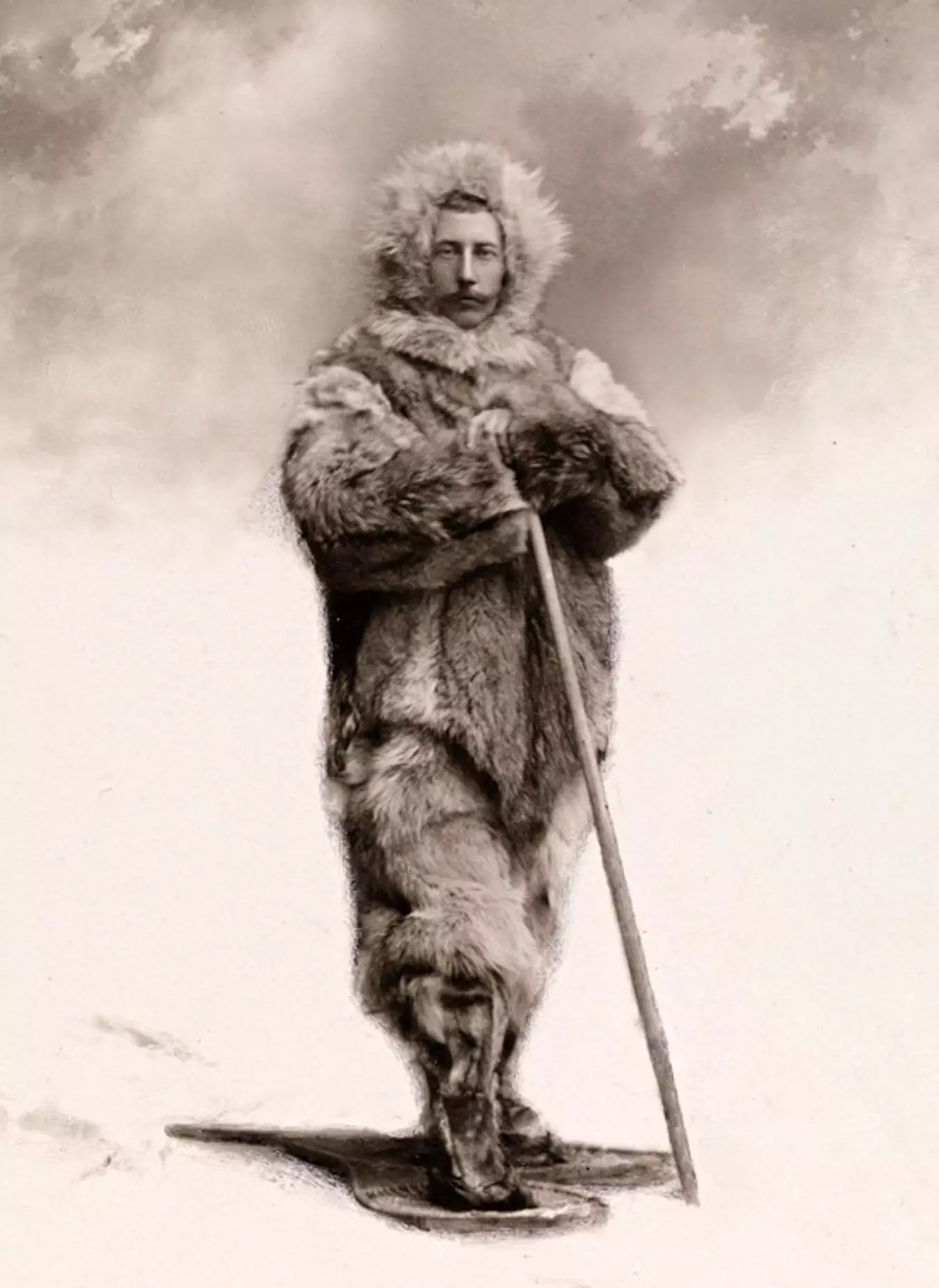 Portrett af landkönnuðinum Roald Amundsen