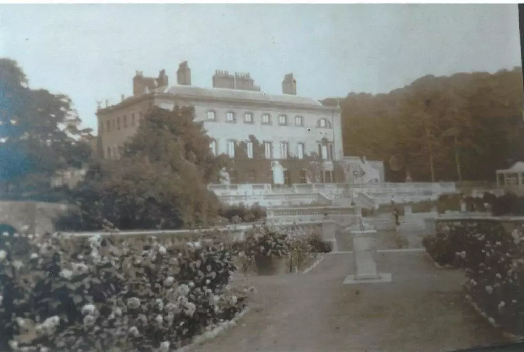 1915 yılında Westport Evi