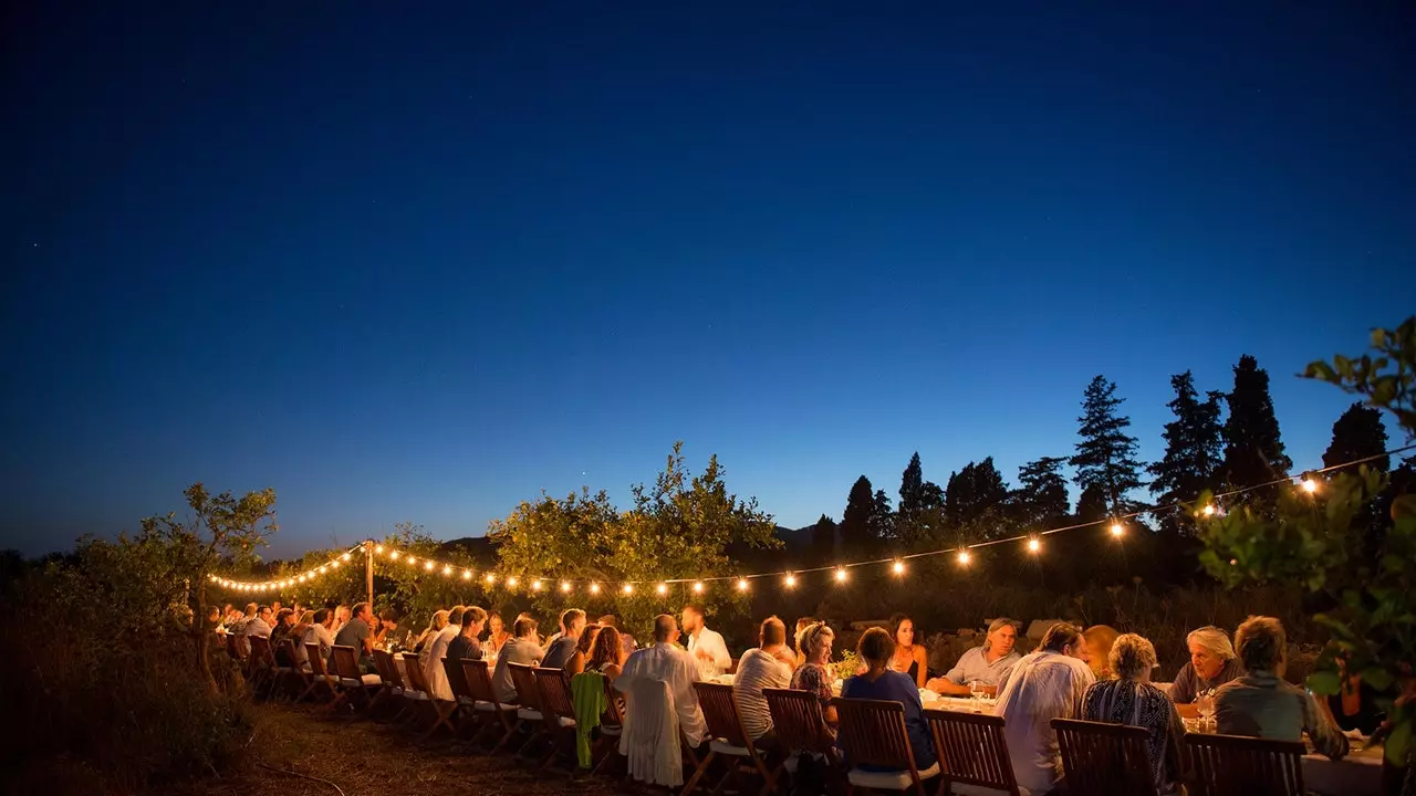 The Last Supper Club ili kako uživati u tajnim večerama na poljima Ibize