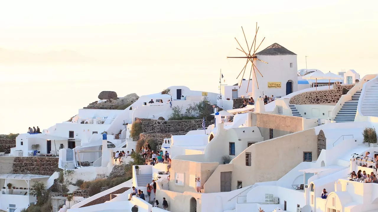 Hellas forbereder seg på å ta imot turister igjen fra 15. mai