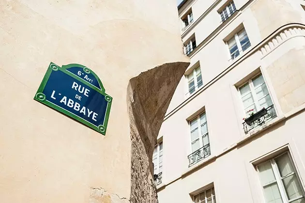 Coisas que você verá na rua que o informarão que você está em Paris