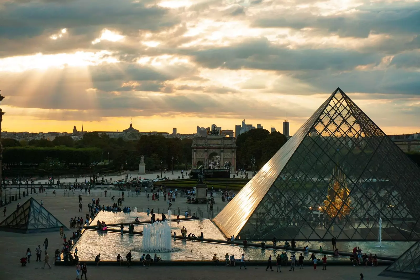 Louvre Museum Parijs