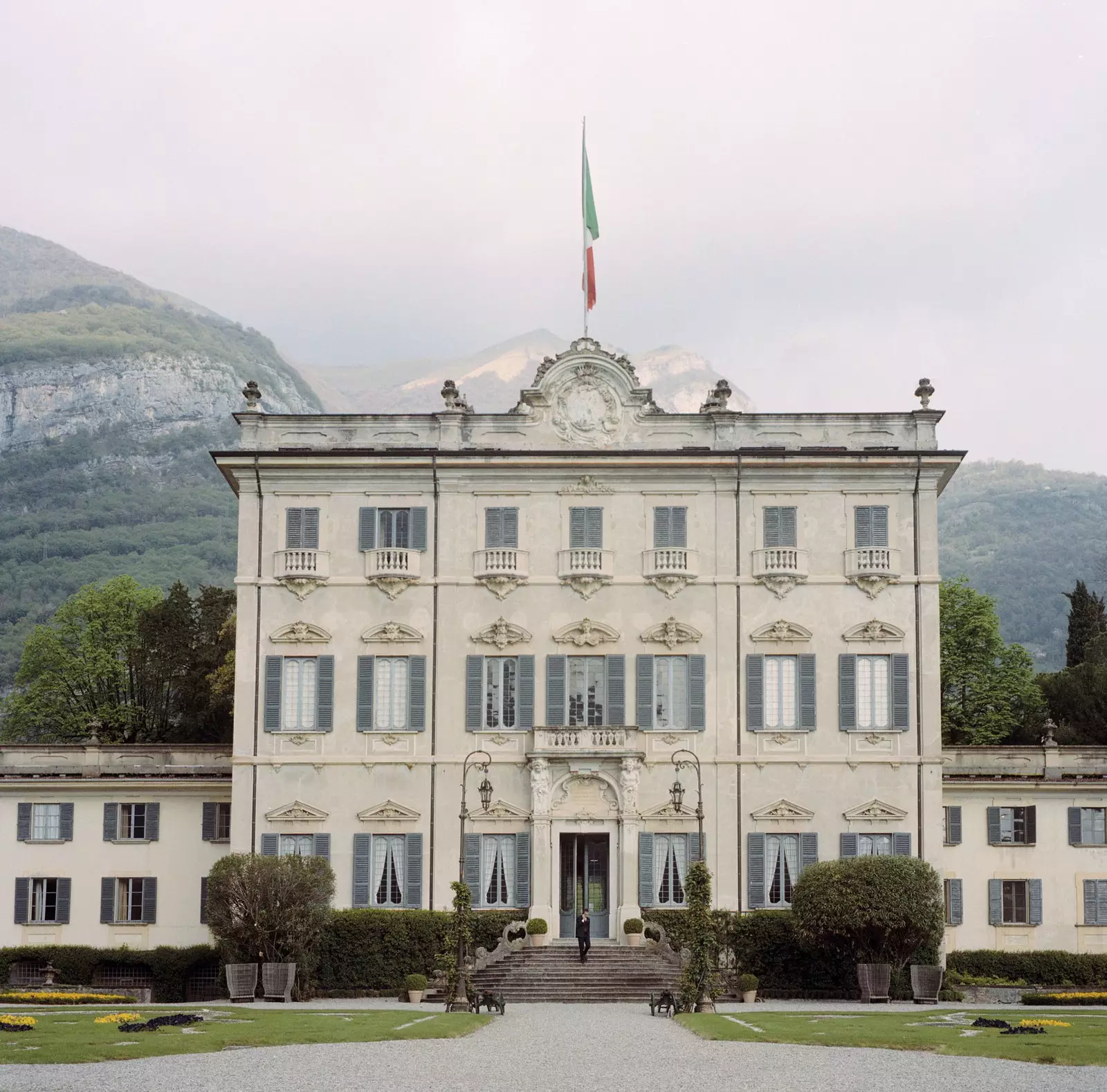 Gevel van de Villa Sola Cabiati belichaming van de hedonistische architectuur van de belle époque.