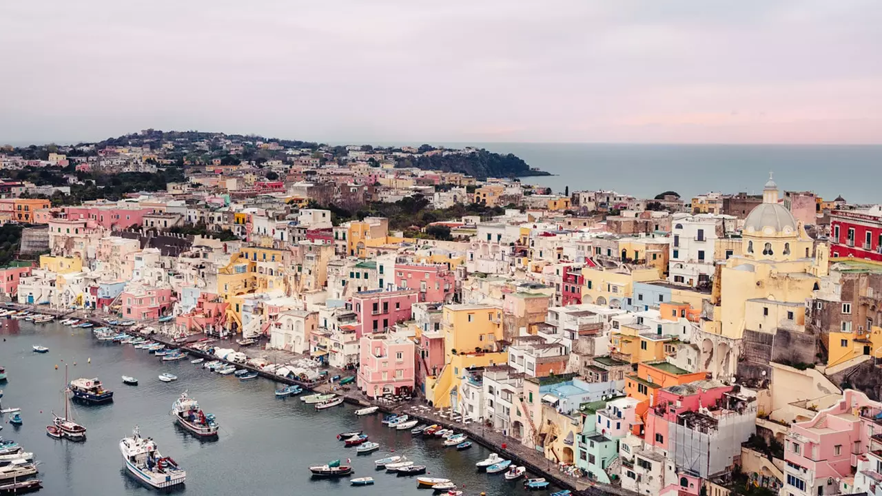 Procida dhe Ischia: xhevahiret e Detit Tirren