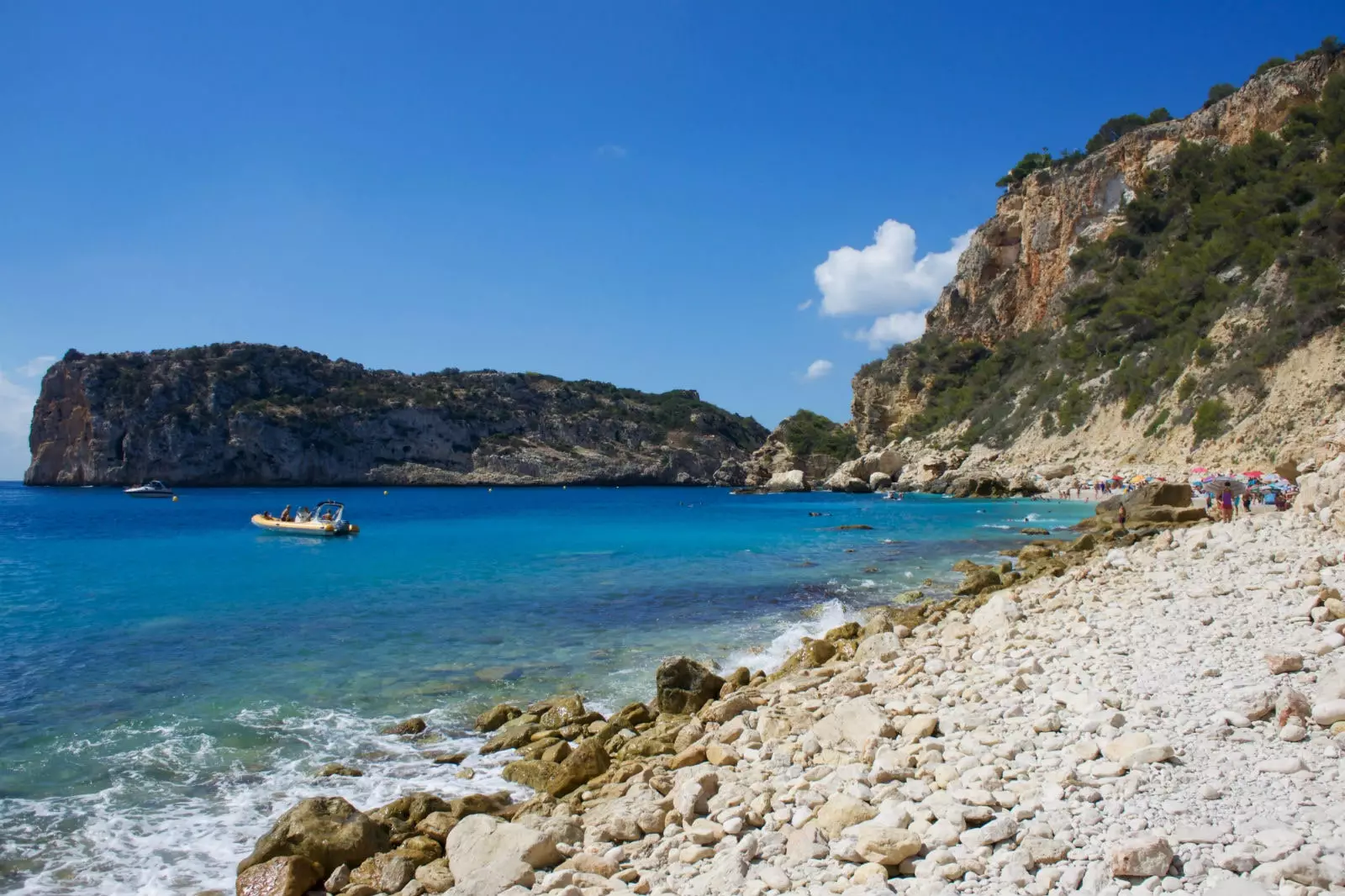 Cala Ambolo.