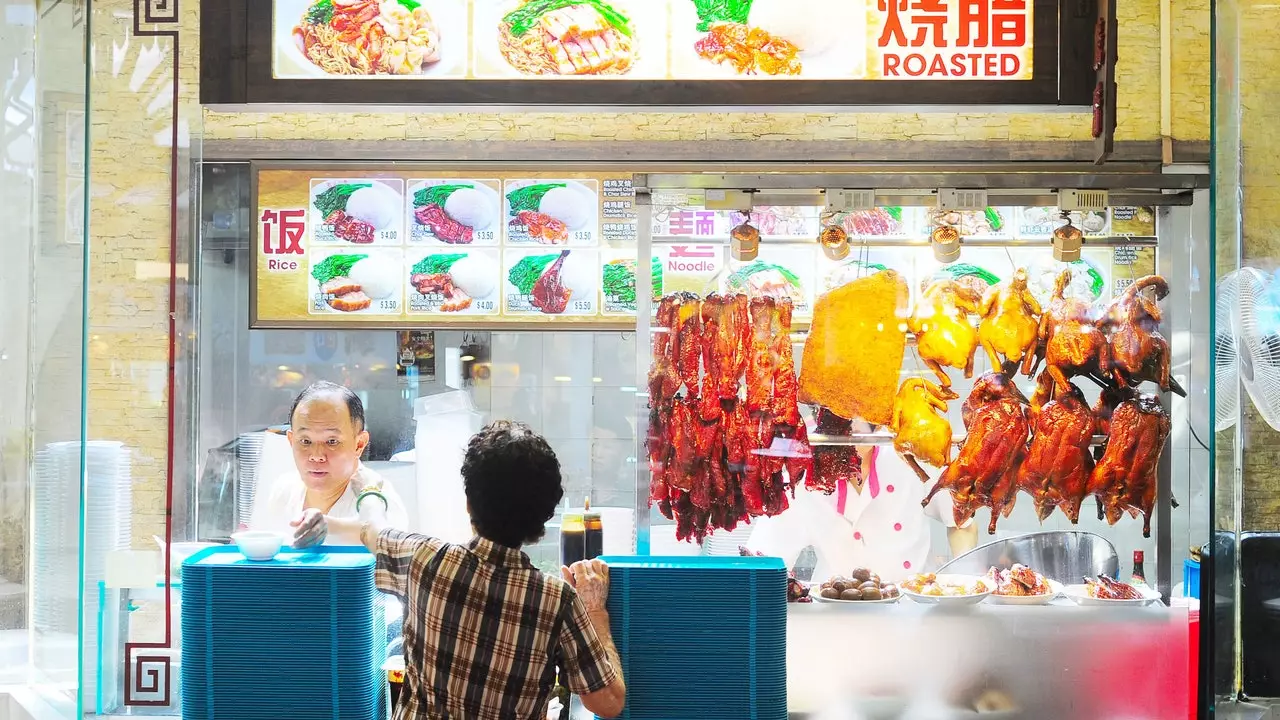 Pasar makanan jalanan Singapura dinamakan Warisan Kemanusiaan Tidak Ketara