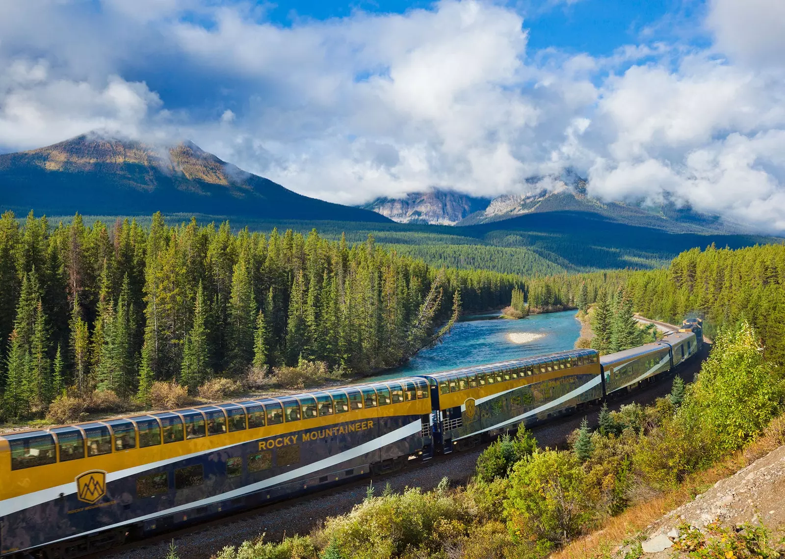 Rocky Mountaineer မှ အံ့မခန်းမြင်ကွင်းများ။