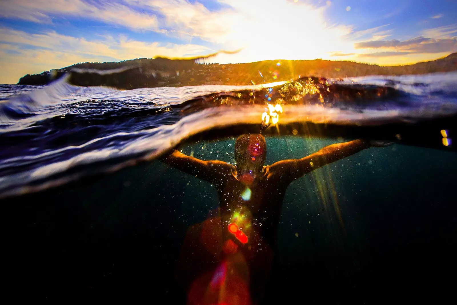 'One Breath Around The World' das Video der Unterwasserwelttournee