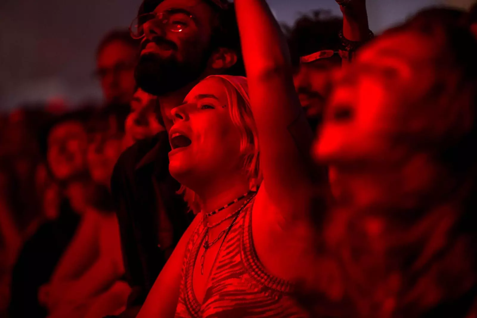 Cântând la festival.