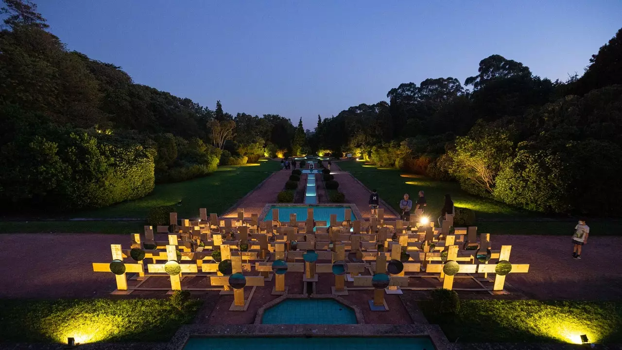 Night in the gardens of the Serralves Museum: the most intimate face of Porto